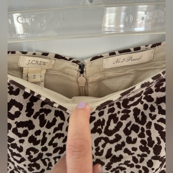 J. Crew Women's Animal Print Pencil Skirt Size 2 - Picture 8 of 8